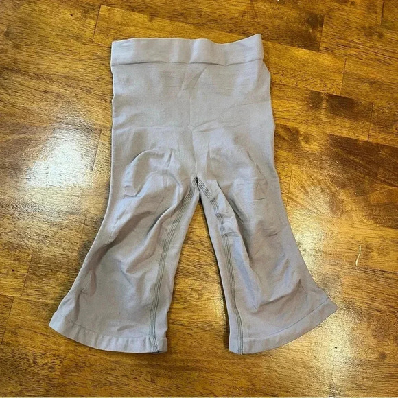 New Skims High Waisted Above the knee Shapewear shorts size L/XL - Picture 1 of 4